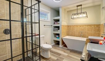 103 Malory Ct, Blakeslee, PA 18610