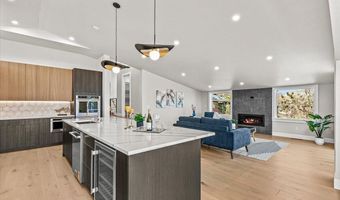 852 Oak St, Ashland, OR 97520