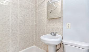 11 Knight St 3, Boston, MA 02136
