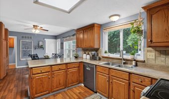 1457 Greenfield Crossing Ct, Ballwin, MO 63021