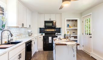 44 Sixth St, Auburn, ME 04210