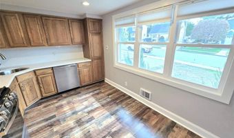 211 New Jersey Ave, Bergenfield, NJ 07621
