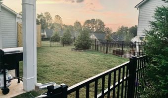 4591 Grenadine Cir, Acworth, GA 30101