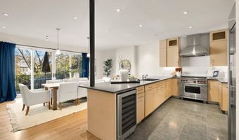 3541 ORDWAY St NW, Washington, DC 20016
