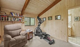 422 Bonny Rigg Hill Rd, Becket, MA 01223