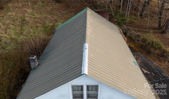 141 Burleson Dr, Bakersville, NC 28705