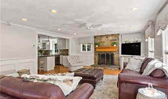 14 Dawn Ln, Coventry, RI 02816