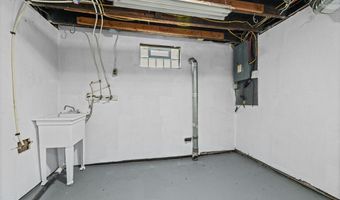 1552 Parkway Blvd, Alliance, OH 44601