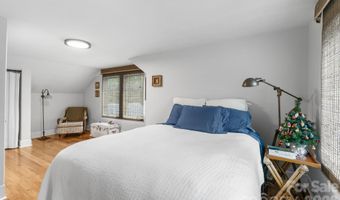 664 Lakeshore Dr, Asheville, NC 28804