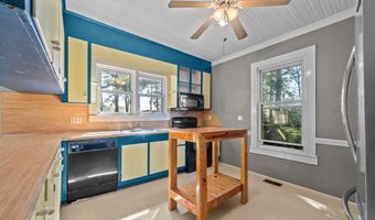 1610 Nc-102 E, Ayden, NC 28513