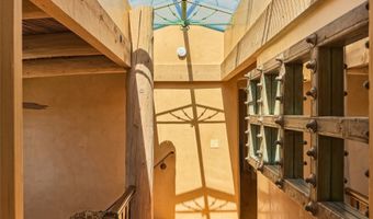 30 Camino Sanador, Santa Fe, NM 87505