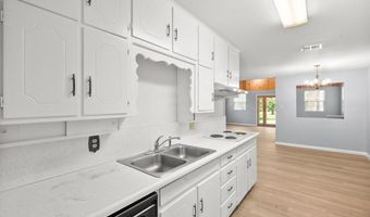 209 Circle Dr, Alvarado, TX 76009