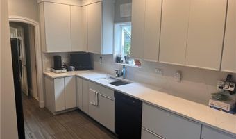 50 Grandview Ave, Lincoln, RI 02865