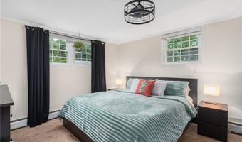 26 Ferncrest Dr, Cumberland, RI 02864