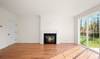 14 Fieldstone Ct 14, Bethel, CT 06801