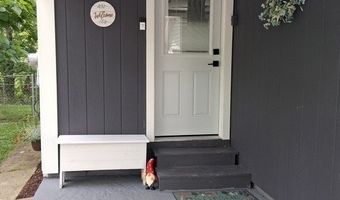 906 Dora Ln, Aurora, OH 44202