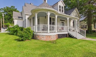 501 Fairview Ave, Abbeville, LA 70510