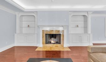 41 Marlpit Pl, Middletown, NJ 07748