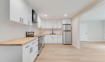 13 Poplar Dr, Albrightsville, PA 18210
