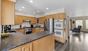 9470 SW Laughter Ln, Amity, OR 97101