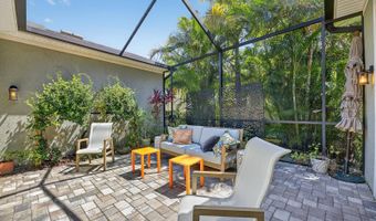 6903 Crestpoint Dr, Apollo Beach, FL 33572