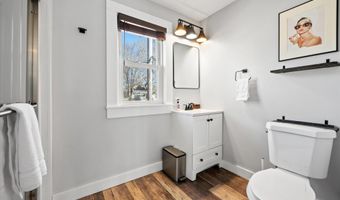 78 Ledgelawn Ave, Bar Harbor, ME 04609