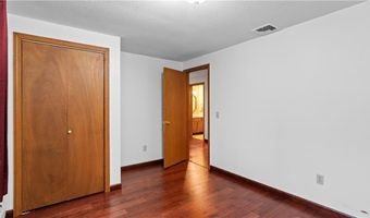 36 Stony Ln, North Kingstown, RI 02852