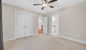 8905 HEMPSTEAD Ave, Bethesda, MD 20817