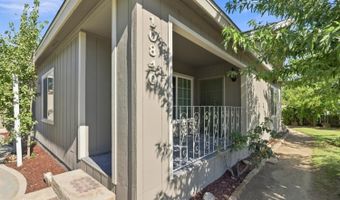 10840 Cedar St, Armona, CA 93202