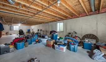 2317 Barrett Dr, Algonquin, IL 60102