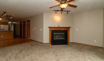 1017 10th Ave NW, Altoona, IA 50009