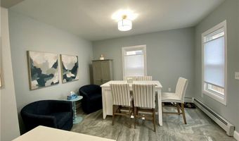 18 Hall Ave, Newport, RI 02840