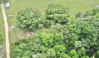 68697 Scranage Rd, Atmore, AL 36502