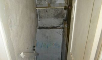 28 N. Third St, Albion, IL 62806