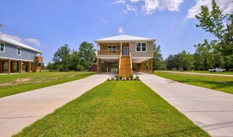 10113 Bald Eagle Dr, Biloxi, MS 39532