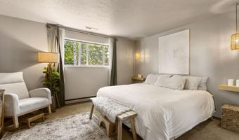 21081 Gardenia Ave, Bend, OR 97702