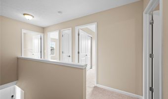 587 Surrey Dr, Aurora, OH 44202