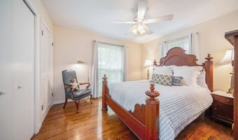 1507 Dicken Dr, Ann Arbor, MI 48103