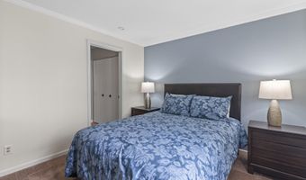 2 Captains Ct 3, Madison, WI 53719