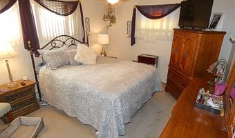 58 Dalewood Dr, Amherst, NY 14228