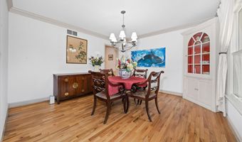 28 STATEN Dr, Hockessin, DE 19707