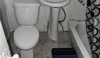 936 Schuyler St, Utica, NY 13502