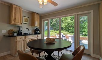 154 West St, Barton, VT 05822