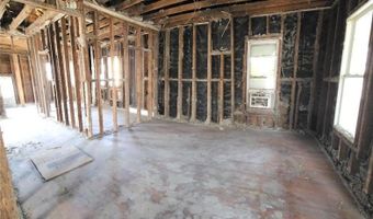 607 6th St NW, Austin, MN 55912