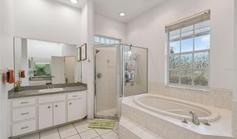 5261 WATERWOOD Dr, Bartow, FL 33830