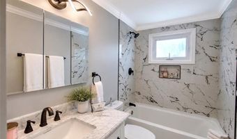 3 Pinetop Rd, Barrington, RI 02806