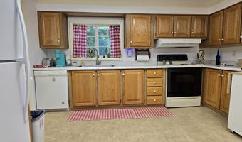 102 Osprey Rd, Alton, NH 03809