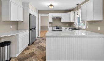 10 Willo Ln, Albany, NY 12211