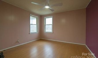 365 Old Haw Creek Rd, Asheville, NC 28805