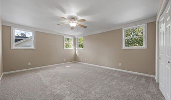 204 N Huber St, Anamosa, IA 52205
